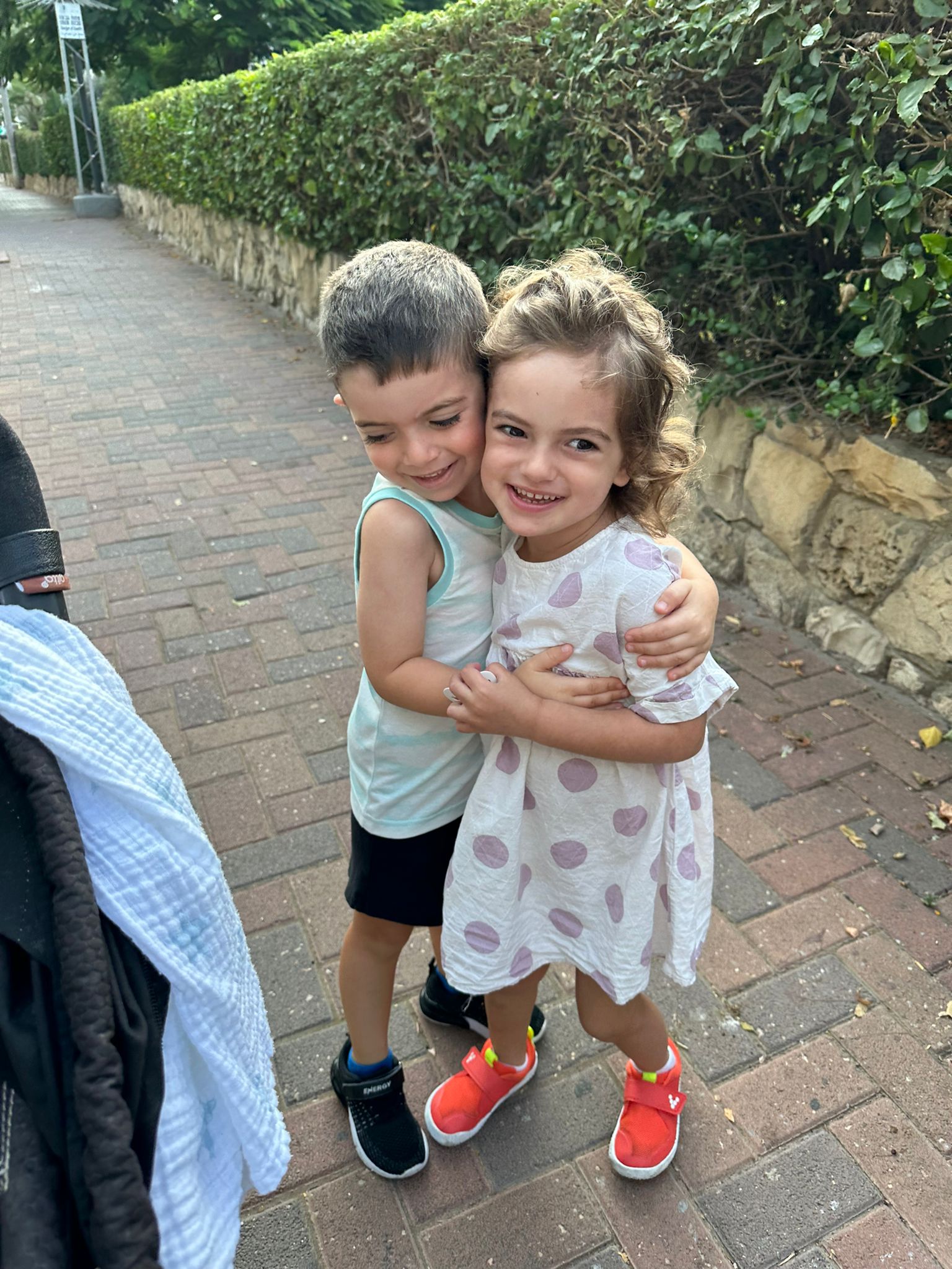 אלירוג, עמית ורני נשמה